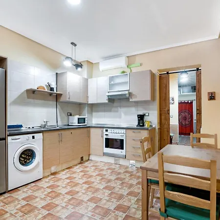 Planta Baja, Playa Arenas, Cabanyal Apartamento